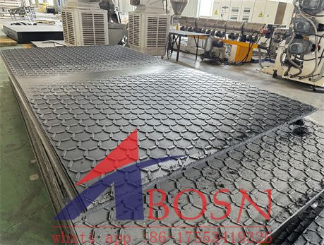 custom hdpe construction temporary ground protection mats